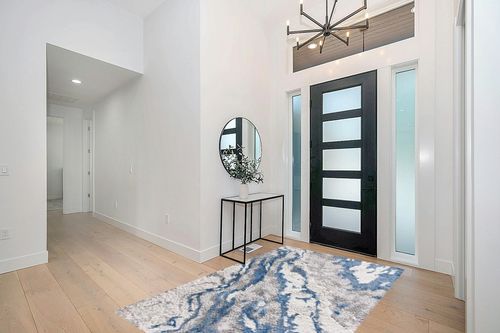 SAFAVIEH Horizon Shag Collection Area Rug - 5'3" x 7'7", Grey & Blue, Modern Abstract Design, Non-Shedding & Easy Care, 2-inch Thick Ideal for High Traffic Areas in Living Room, Bedroom (HZN890G) in Modern White Entryway
