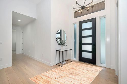 Unique Loom Helios Collection Geometric, Modern Striped, Vibrant Area Rug, 5' 0" x 8' 0", Orange/Ivory in Modern White Entryway