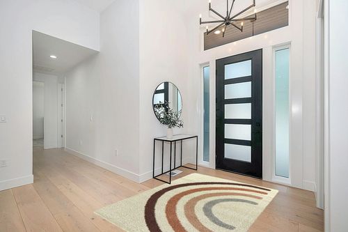 Aldiana Rainbow Shag Area Rug Mack & Milo Rug Size: Rectangle 5'3" x 7' in Modern White Entryway