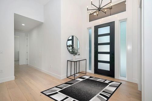Home Dynamix Lyndhurst Rotana Modern Area Rug, Contemporary Black/Gray 5'2"x7'4" in Modern White Entryway