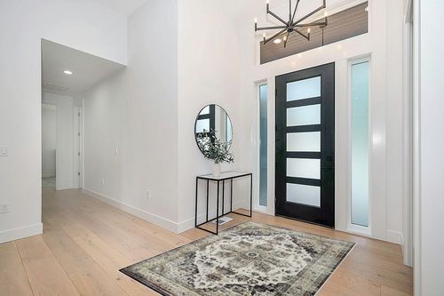 GAOMON Machine Washable Area Rug 5x7 Non Slip Floor Cover Carpet Rug for Living Room Bedroom Medallion Vintage Distressed Accent Rug Traditional Home Decor Floor Decoration Carpet Mat, Grey in Modern White Entryway