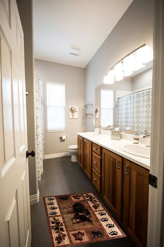 Masada Masada Rugs Kodiak Collection 2'x3' Cabin/Lodge Area Rug Mat with Bear and Cub Scene in Wooden and Grey Bathroom