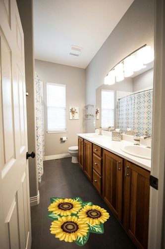 USTIDE Sunflower Rug for Kitchen Handmade Rug Yellow Flower Floor Mat Modern Rustic Carpet Washable Non-Slip Bathroom Mat for Bedroom/Foyer 3x2 in Wooden and Grey Bathroom