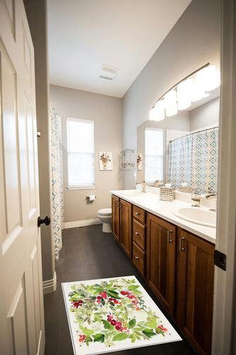 Christmas Area Rug for Living Room, Rectangular Indoor Carpet - 2' x 3', Xmas Pine Needle Green Leaf Red Berry Watercolor Non-Skid Bathroom Mat Kitchen Runner Rugs for Bedroom in Wooden and Grey Bathroom