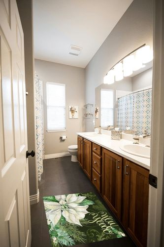 OComster Merry Christmas Rectangle Shape Large Area Rugs - 2 x 3 Feet White Xmas Poinsettia Pine Needle Green Retro - (Non-Woven + Rubber) Low File Floor Mat in Wooden and Grey Bathroom