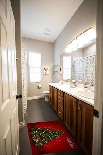 Area Rugs Non-Slip Washable Rug Christmas Tree Wrapped with Red Ribbon with Bells Indoor Rug Rubber Backing Floor Mats Home Decor Carpet for Living Room Dining Room Non Shedding 2x3 Ft in Wooden and Grey Bathroom