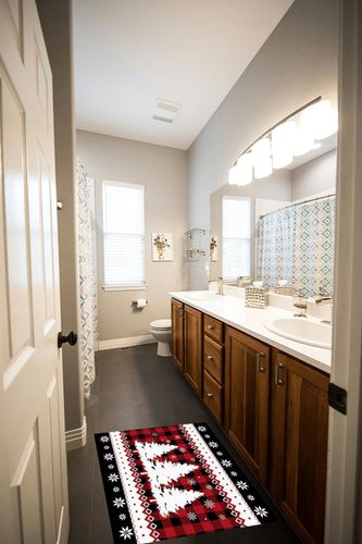 Area Rug, Red Buffalo Plaid Winter Snowflake Xmas Tree Merry Christmas Area Rug, Living Room Rugs, Area Rugs for Bedroom Decor&Living Room Decor, Carpet 2x3ft Bedroom Rug, Rugs for Living Room in Wooden and Grey Bathroom