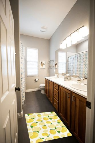 Summer Lemons Plush Shag Bath Rugs Farm Fruit Green Leaf Soft Fluffy Floor Doormat Carpet,Non-Slip Door Mats for Living Room Bedroom Kitchen Entryway Yellow in Wooden and Grey Bathroom
