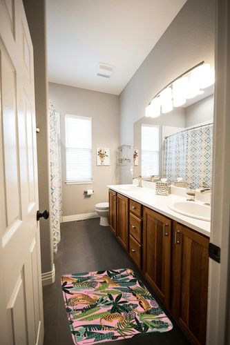 Leopard Palm Leaves Bath Mat Pink Asian Wildlife Animal Cheetah Tiger Big Cat Tropical Jungle Plant Safari Creative Bathroom Microfiber Memory Foam Bathroom Rug Doormat Kitchen Toilet Floor Rug in Wooden and Grey Bathroom