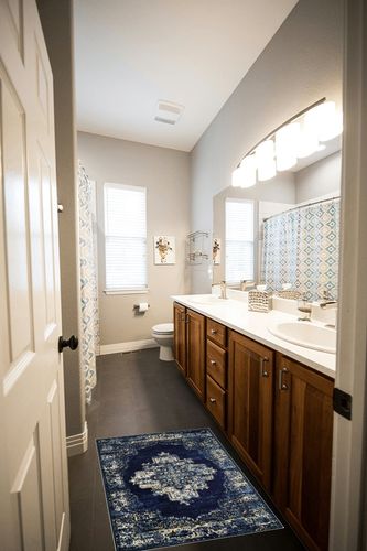 Lanffia Boho Navy Blue Area Rug 2x3, Washable Small Entryway Rug Vintage Distressed Non-Slip Kitchen Rugs Low-Pile Non Shedding Floor Carpet for Entrance Bedroom Bathroom Living Room in Wooden and Grey Bathroom