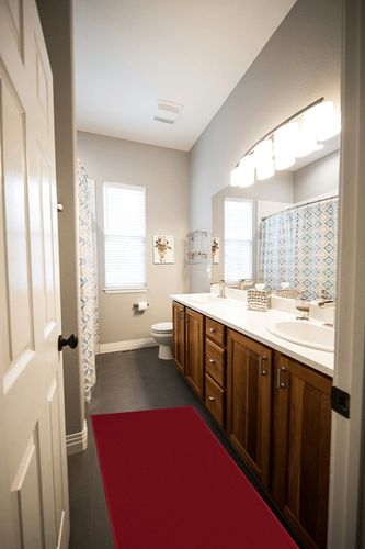 Machine Washable Modern Solid Design Non-Slip Rubberback 2x5 Traditional Runner Rug for Hallway, Kitchen, Bedroom, Entryway, 20" x 59", Red in Wooden and Grey Bathroom