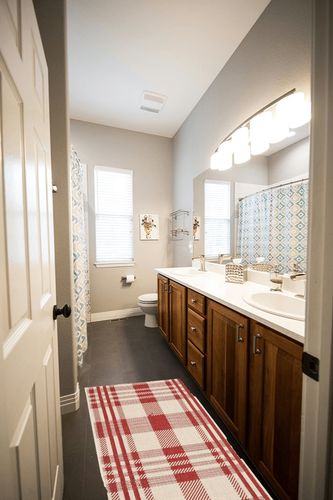 SAFAVIEH Courtyard Collection 2' x 3'7" Red/Bone CY6201 Plaid Indoor/ Outdoor-Waterproof Easy-Cleaning Patio Backyard Mudroom Accent-Rug in Wooden and Grey Bathroom