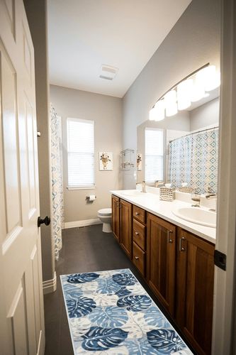 Wonnitar Tropical Washable Runner Rug 2x4.3,Non-Slip Monstera Leaf Blue Kitchen Rug Runner Carpet,Soft Low Pile Laundry Room Rug Runner Non-Shed Floor Mat for Bedroom Bathroom Bedside in Wooden and Grey Bathroom