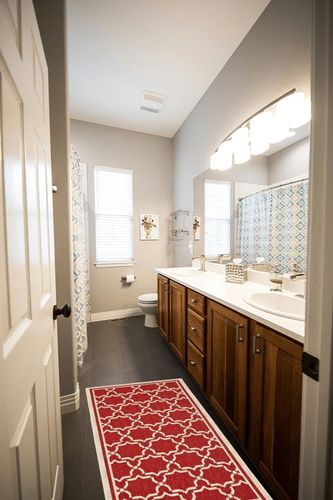 SAFAVIEH Courtyard Collection 2' x 3'7" Red/Bone CY6916 Indoor/ Outdoor Waterproof Easy Cleaning Patio Backyard Mudroom Accent Rug in Wooden and Grey Bathroom