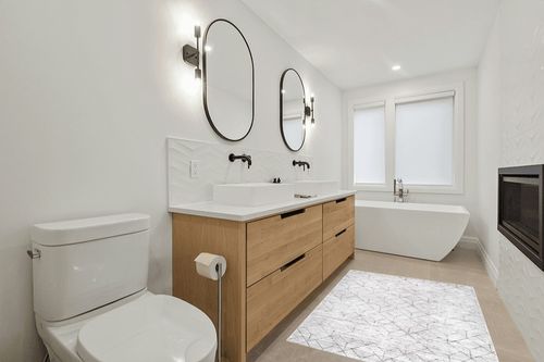 nuLOOM Regan Modern Geometric Machine Washable Area Rug, 4x6, Light Grey in Scandinavian Neutral bathroom