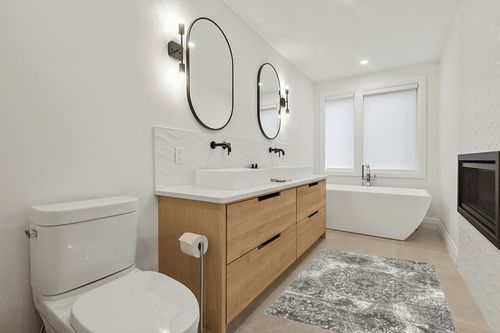 Unique Loom Sofia Collection Area Rug - Grand (4' 1" x 6' 1" Rectangle, Gray/ Ivory) in Scandinavian Neutral bathroom