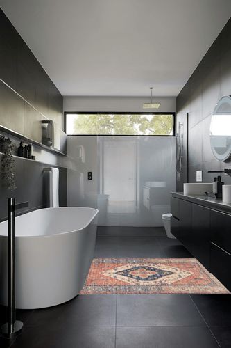 nuLOOM Diandra Persian Medallion Tasseled Area Rug, 4x6, Multi in Black Modern Bathroom