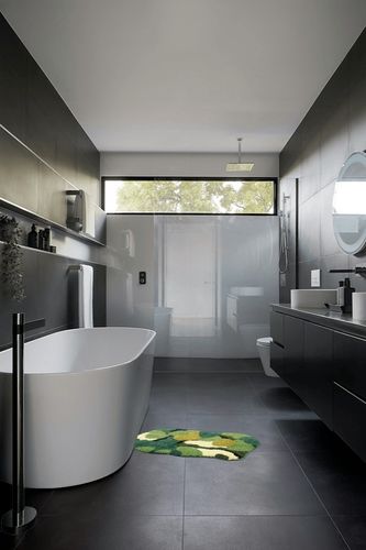 Moss Leaf Bathroom Rugs Non-Slip Moss Floor Carpet Boho Indoor Bath Mat Super Absorbent Moss Rug Machine Washable Fade Resistant Shower Green Area Rug for Toilet Front Door Entryway Doormat Décor in Black Modern Bathroom