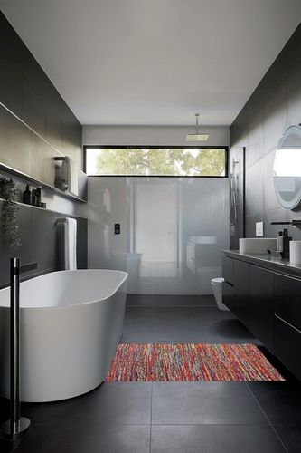 Cotton Multi Chindi Hand Woven Rugs Chindi in Black Modern Bathroom