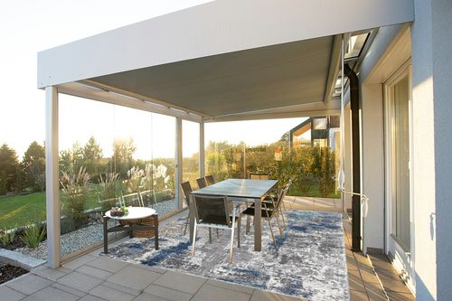 LUXE WEAVERS Euston Collection 7679 Blue 8x10 Abstract Area Rug in Silver and Grey Outdoor Patio