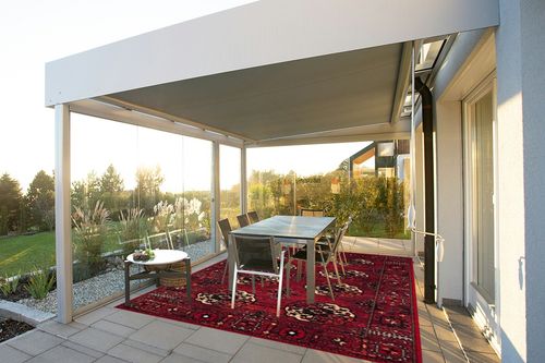 SAFAVIEH Vintage Hamadan Collection Area Rug - 8' x 10', Red & Multi, Oriental Traditional Persian Design, Non-Shedding & Easy Care, Ideal for High Traffic Areas in Living Room, Bedroom (VTH212A) in Silver and Grey Outdoor Patio