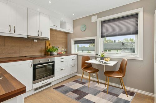 ‎Grey-brown ‎Modern Eclectic ‎Stain Resistant Area Rug in Wood and White Small Kitchen