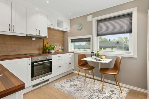nuLOOM Chastin Modern Abstract Area Rug, 4' x 6', Beige in Wood and White Small Kitchen