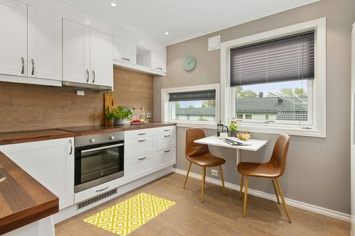 Geometric Plush Shag Bath Rugs Abstract Diamond Plaid Soft Fluffy Floor Doormat Carpet,Non-Slip Door Mats for Living Room Bedroom Kitchen Entryway Yellow Geometrical Art in Wood and White Small Kitchen