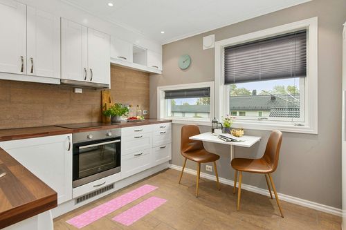 Kitchen Mat 2 Pieces, Christmas Winter Snowflake Pink Kitchen Rugs and Mats Non Slip Runner Rug Washable Floor Mats for Kitchen Home 18" x 30" + 18" x 48" in Wood and White Small Kitchen