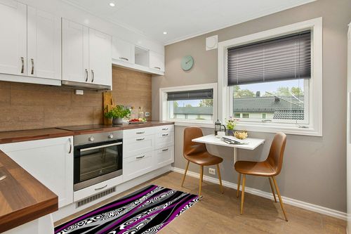 Large Area Rug, Purple Geometric Non-Slip Indoor Accent Area Carpet, Black White Moire Modern Abstract Art Fluffy Shaggy Runner Rug for Living Room, Bedroom, Kids Room, 2'7"x 5" in Wood and White Small Kitchen