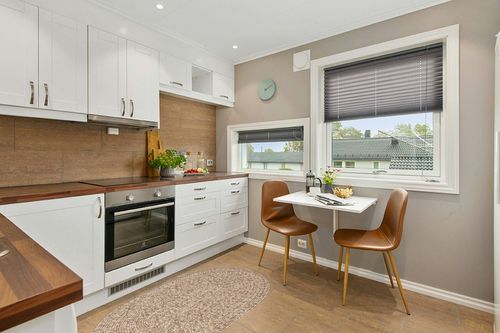 Super Area Rugs Rustic Farmhouse Living Indoor/Outdoor Reversible Braided Rug - Made in USA - Beige Mix 3' X 5' Oval in Wood and White Small Kitchen
