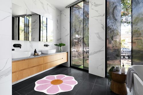 USTIDE Pink Flower Shaped Rug 47x47 Inch, Washable Flower Shaped Rug Soft Flower Rugs for Bedroom in Modern Black Tiled bathroom