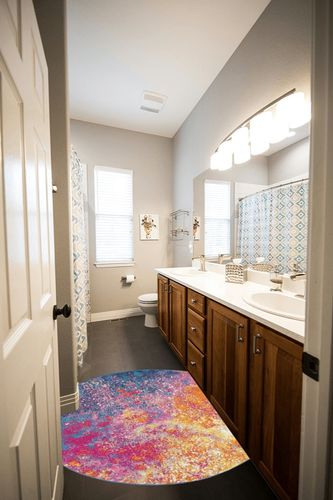 Round Modern Abstract Area Rug 4' in Wooden and Grey Bathroom