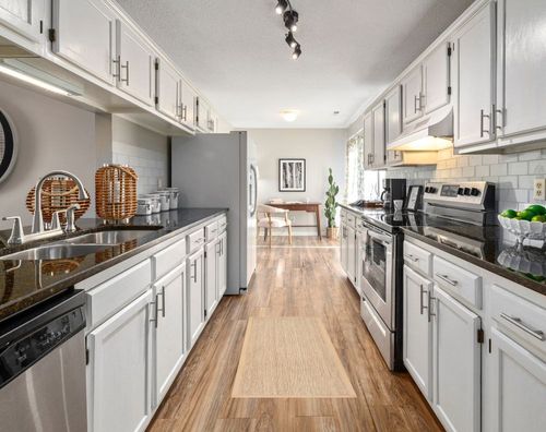 ‎Beige ‎Farmhouse ‎Non Slip ‎Kitchen, Bedroom, Living Room, Hallway, Dining Room ‎Area Rug in White Traditional Kitchen