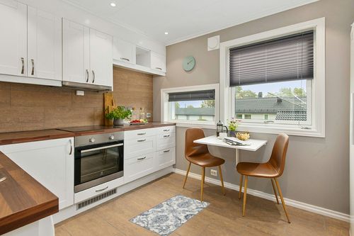 Grey/Blue Floor Mat Stain-Resistant Kitchen Throw Rug in Wood and White Small Kitchen