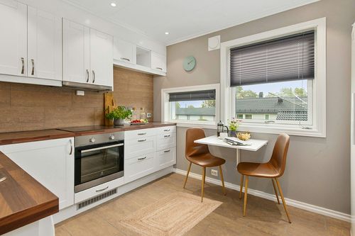 Natural By Natural Farmhouse Reversible Kitchen Area Rug in Wood and White Small Kitchen