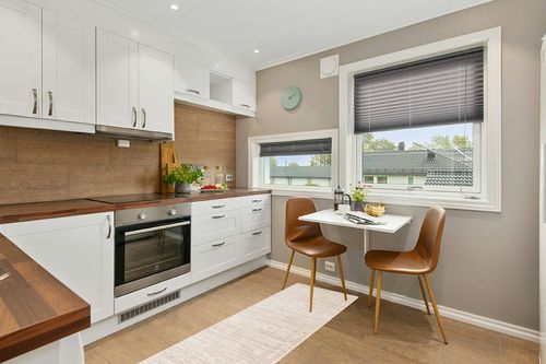 Cream Contemporary Non Slip Living Room Runner in Wood and White Small Kitchen
