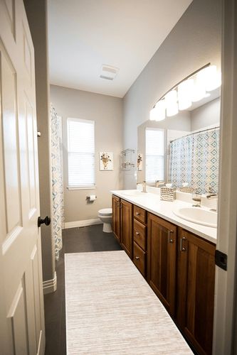 Cream Contemporary Non Slip Living Room Runner in Wooden and Grey Bathroom