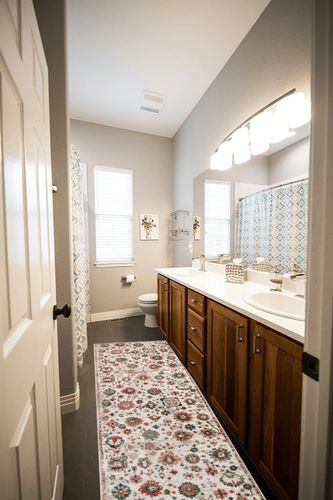 Lanffia Bohemian Floral Hallway Runner Rug - 2x8 Indoor Washable Rug Vintage Faux Wool Non-Slip Low-Pile Floor Carpet for Bedroom Bathroom Entrance Living Laundry Room, White in Wooden and Grey Bathroom