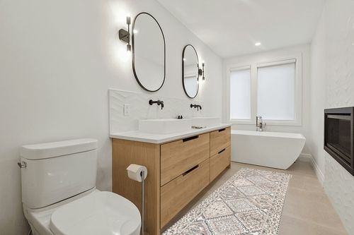 nuLOOM Becca Traditional Tiled Runner Rug, 2' 6" x 10', Beige in Scandinavian Neutral bathroom