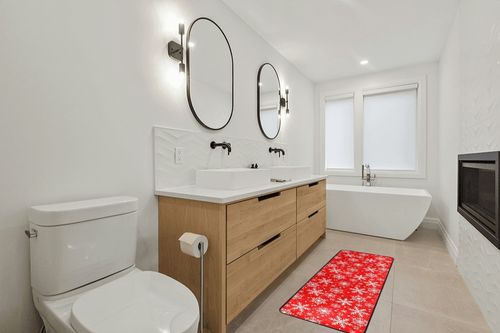 Winter Snowflake Red Runner Rugs for Hallway Kitchen, Christmas New Year Washable Area Rug Non-Shedding Kitchen Mat Entry Carpet for Living Dining Playroom Nursery Laundry Bedside in Scandinavian Neutral bathroom