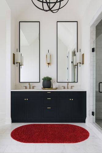 Everyday Shag Rug Red 3x5 Oval in Transitional Black Bathroom