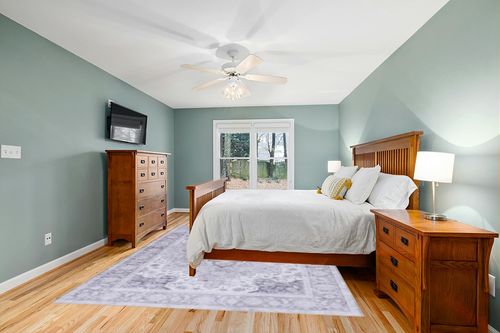SAFAVIEH Tucson Collection Area Rug - 8' x 10', Light Purple & Sage, Traditional Design, Washable & Slip Resistant, Ideal for High Traffic Areas in Living Room, Bedroom & Dining Room (TSN105W-8) in Teal and Orange Wood Bedroom