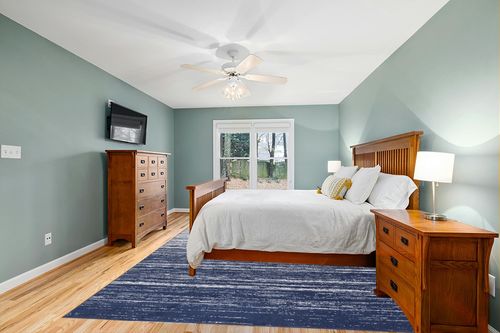 SAFAVIEH Adirondack Collection Area Rug - 9' x 12', Navy & Ivory, Modern Ombre Design, Non-Shedding & Easy Care, Ideal for High Traffic Areas in Living Room, Bedroom (ADR113N) in Teal and Orange Wood Bedroom