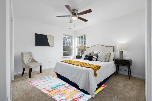 Linon Painterly Swatch Printed Lux Soft Faux Rabbit 5' X 7' Area Rug in Pink and Blue in White and Yellow Modern Bedroom