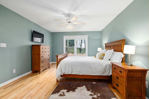 Red Brown Cowhide Prinding Area Rug, Rectangle Modern Carpet,Non-Slip Rugs Carpet,for All Home Décor, 63 X 48 in in Teal and Orange Wood Bedroom
