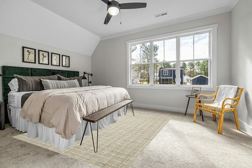 Chris Loves Julia x Loloi Polly Collection POL-03 Antique / Mist 7'-9" x 9'-9" Area Rug in Grey Traditional Bedroom with King Bed