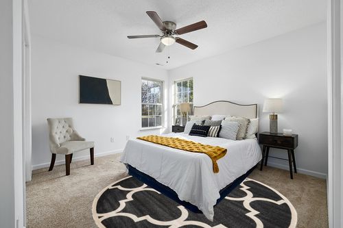 Unique Loom Trellis Collection Modern Morroccan Inspired with Lattice Design Area Rug, 8' Round, Black and White/Black in White and Yellow Modern Bedroom