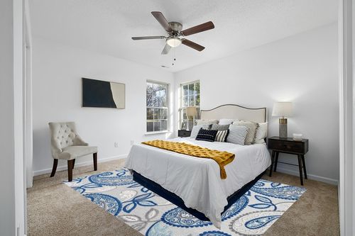 JONATHAN Y AMC102C-8 Julien Paisley High-Low Indoor Outdoor Area-Rug Bohemian Floral Easy-Cleaning High Traffic Bedroom Kitchen Backyard Patio Porch Non Shedding, 8 X 10, Blue/Light Gray in White and Yellow Modern Bedroom