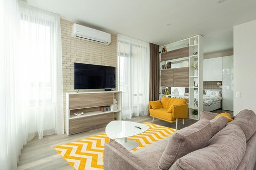 Unique Loom Outdoor Coastal Collection Area Rug - Dalgalar (5' 3" x 8' Rectangle, Yellow/ Ivory) in Light Modern Living Room with TV